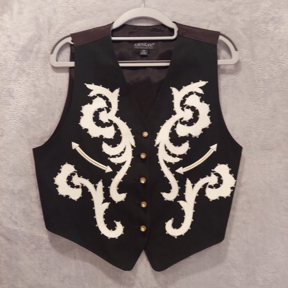 VGT Karen Kane Womens M Vest Black Artsy White Applique Rhinestone Button Glitzy